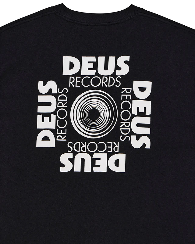 DEUS DEFACTO LS TEE Größe: XL Farbe: BLACK