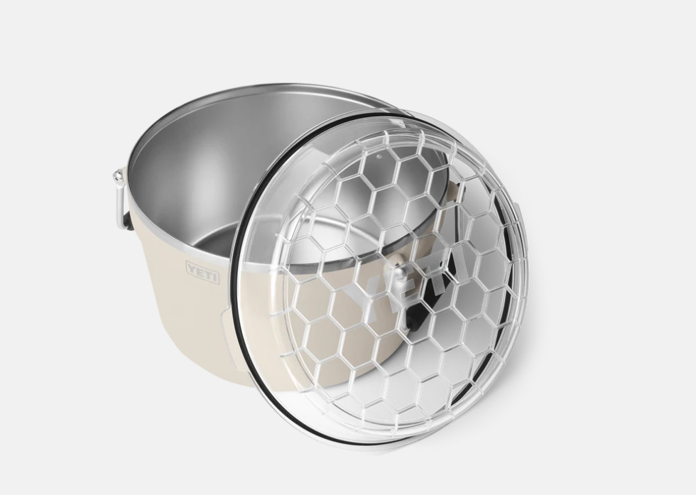 YETI RAMBLER BEVERAGE TUB