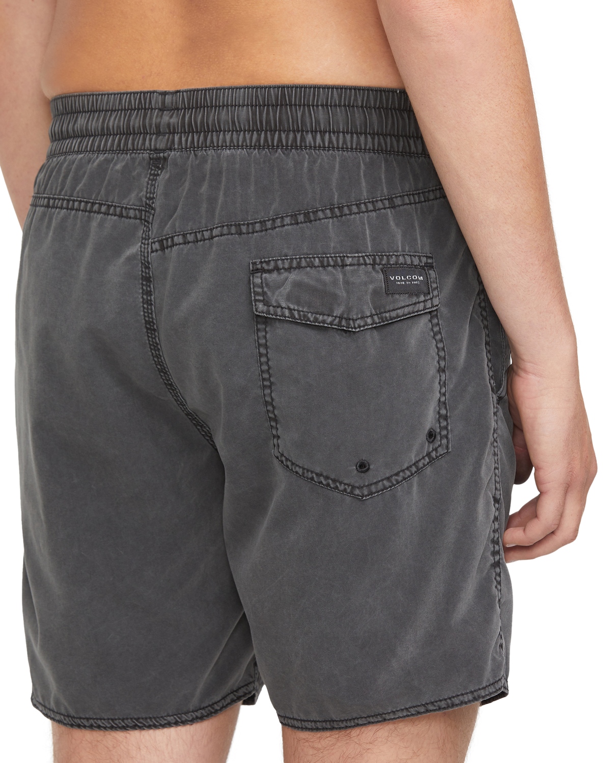 VOLCOM CENTER TRUNK 17 Größe: M Farbe: Schwarz