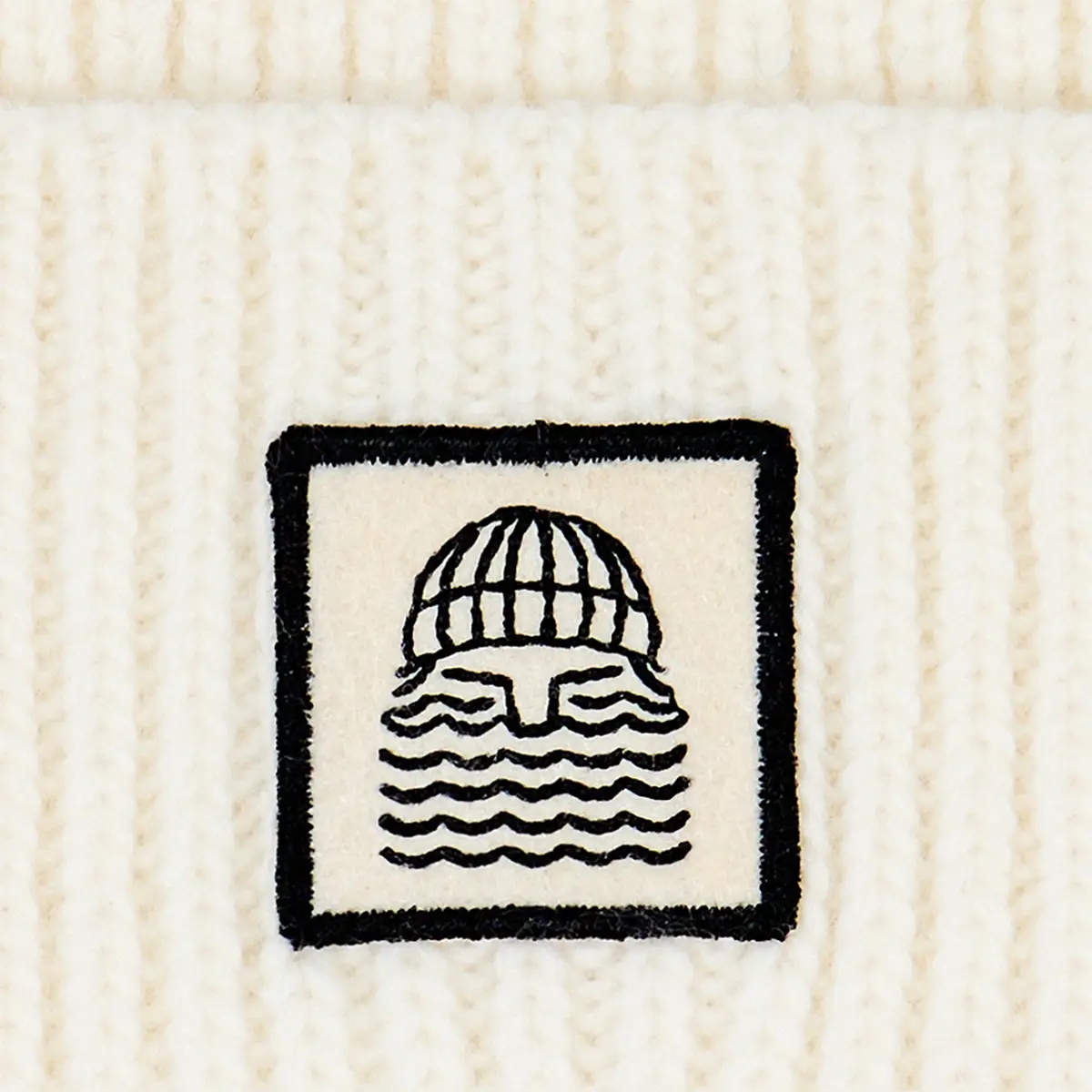 BASKINTHESUN MINI TO THE SEA